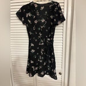 Abercrombie and Fitch floral ruffle wrap dress mini medium
